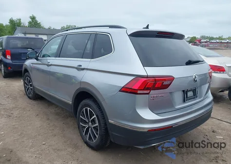 2021 Volkswagen Tiguan Se/Se R-Line Black/Sel z USA, uszkodzony, nr VIN 3VV2B7AX7MM005224